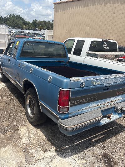 1992 GMC Sonoma Location - GM - Row 35 - Stock # H48032