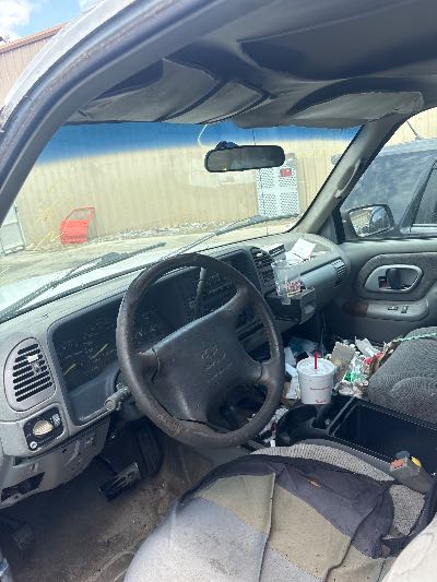 1996 chevrolet k1500 Location - Large Trucks & Vans - Row 28 - Stock # H48030