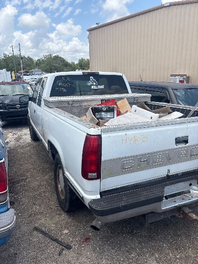 1996 chevrolet k1500 Location - Large Trucks & Vans - Row 28 - Stock # H48030