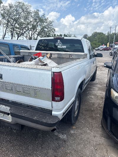 1996 chevrolet k1500 Location - Large Trucks & Vans - Row 28 - Stock # H48030