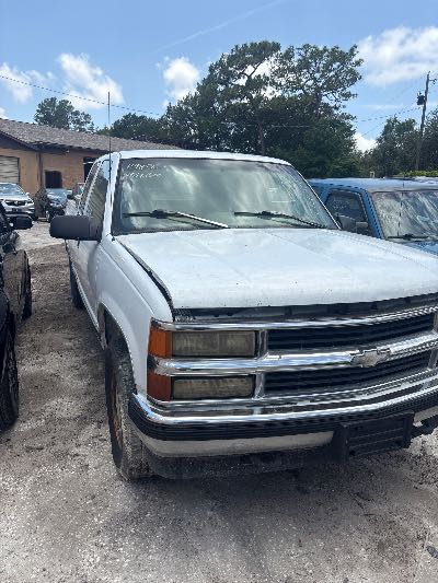 1996 chevrolet k1500 Location - Large Trucks & Vans - Row 28 - Stock # H48030