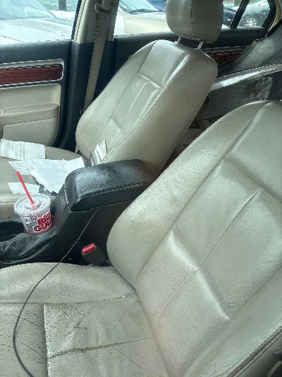 2006 Lincoln Zephyr Location - Ford - Row 32 - Stock # H47809