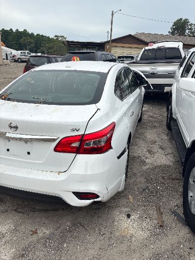 2019 Nissan Sentra Location - Imports - Row 43 - Stock # H48097