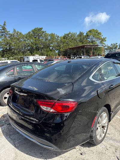 2015 CHRYSLER 200 Location - Chrysler - Row 44 - Stock # H48109