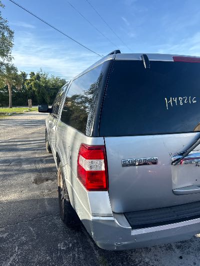 2012 Ford Expedition EL Location - Large Trucks & Vans - Row 30 - Stock # H48216