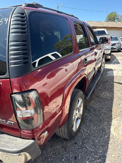 2003 Chevrolet Tahoe Location - Large Trucks & Vans - Row 33 - Stock # H48254