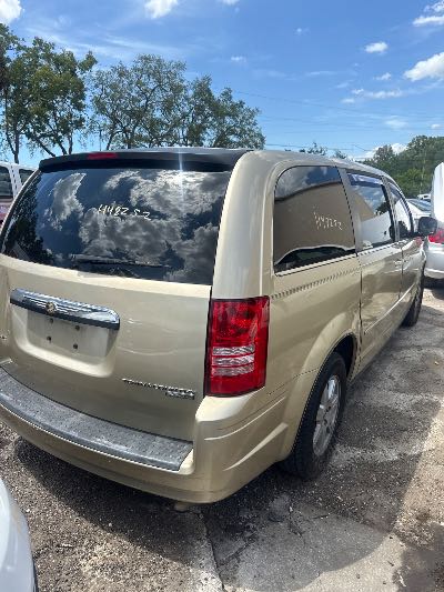 2010 Chrysler Town & Country Location - Chrysler - Row 46 - Stock # H48252