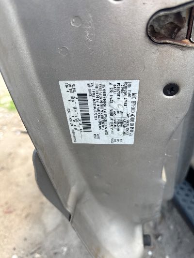 2004 FORD EXPLORER SPORT TRAC Location - Ford - Row 32 - Stock # H48313