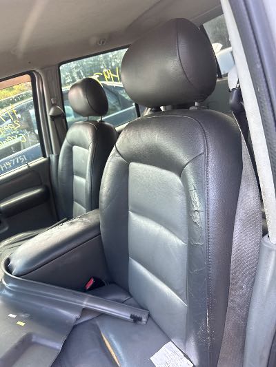 2004 FORD EXPLORER SPORT TRAC Location - Ford - Row 32 - Stock # H48313