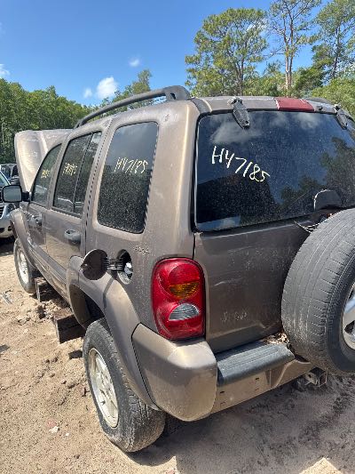 2002 Jeep Liberty Location - Chrysler - Row 39 - Stock # H48316