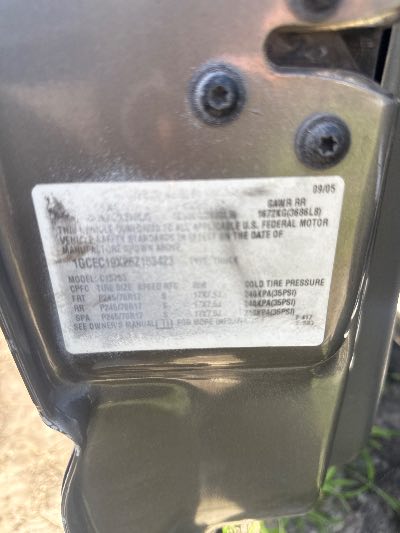 2006 Chevrolet Silverado 1500 Location - Large Trucks & Vans - Row 14 - Stock # H48162