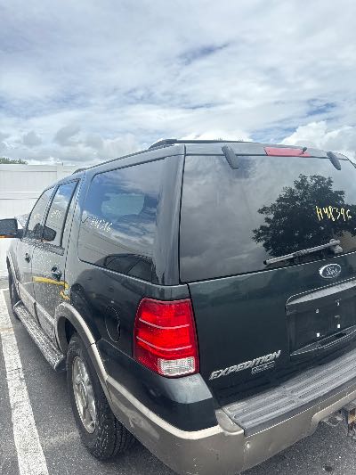 2003 Ford Expedition Location - Large Trucks & Vans - Row 17 - Stock # H48396