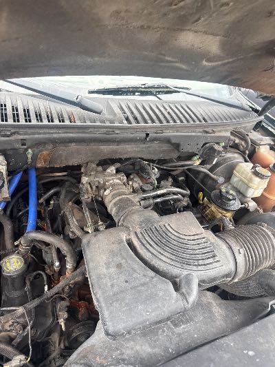 2003 Ford Expedition Location - Large Trucks & Vans - Row 17 - Stock # H48396