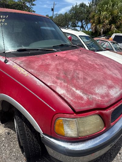 1998 Ford F-150 Location - Large Trucks & Vans - Row 50 - Stock # H48451