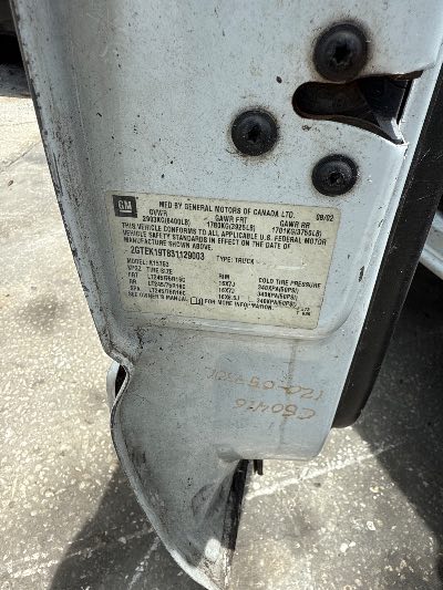 2006 Chevrolet Silverado 1500 Location - Large Trucks & Vans - Row 17 - Stock # H48446