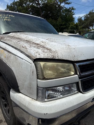 2006 Chevrolet Silverado 1500 Location - Large Trucks & Vans - Row 17 - Stock # H48446