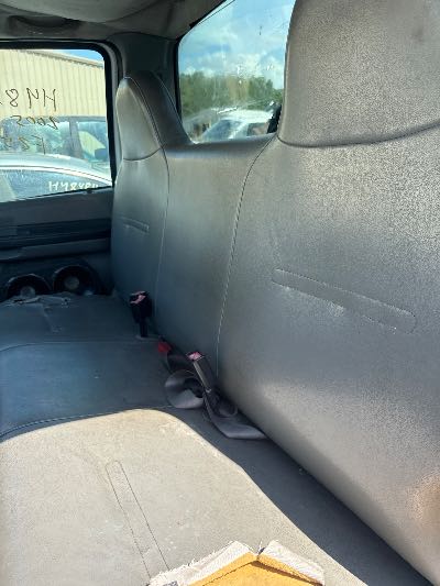 2005 Ford F-250 Location - Large Trucks & Vans - Row 50 - Stock # H48356