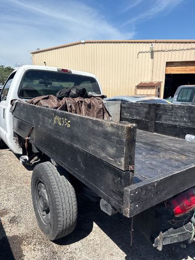 2005 Ford F-250 Location - Large Trucks & Vans - Row 50 - Stock # H48356