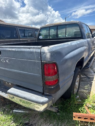 1996 Dodge BR1500 Location - Large Trucks & Vans - Row 16 - Stock # H48471