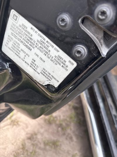 2000 GMC Sierra 1500 Location - Large Trucks & Vans - Row 50 - Stock # H48536