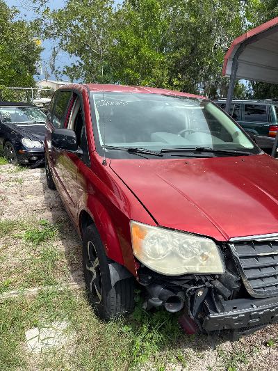 2008 Chrysler Town & Country Location - Chrysler - Row 45 - Stock # H48556