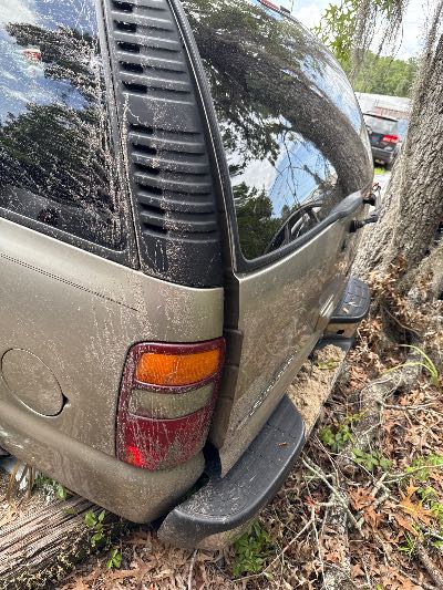 2002 Chevrolet Suburban 1500 Location - Large Trucks & Vans - Row 50 - Stock # H48535