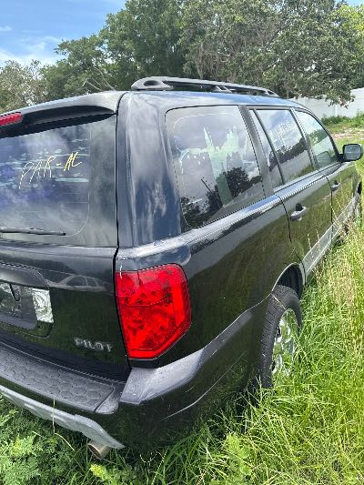 2005 Honda Pilot Location - Imports - Row 9 - Stock # H48208