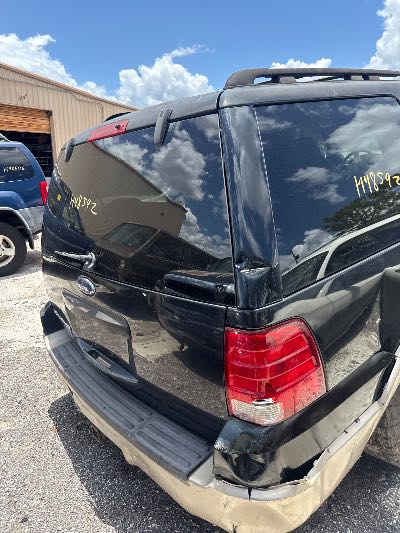 2005 Ford Expedition Location - Large Trucks & Vans - Row 15 - Stock # H48592