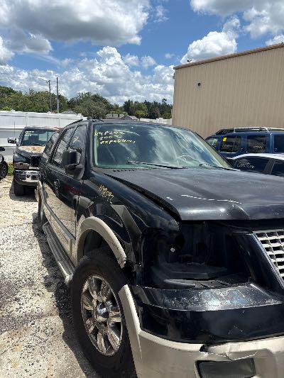 2005 Ford Expedition Location - Large Trucks & Vans - Row 15 - Stock # H48592