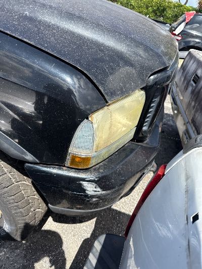 2004 Ford Excursion Location - Large Trucks & Vans - Row 15 - Stock # H48534