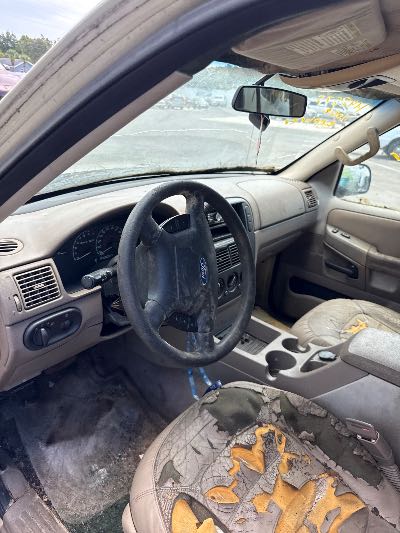 2002 Ford Explorer Location - Ford - Row 28 - Stock # H48675