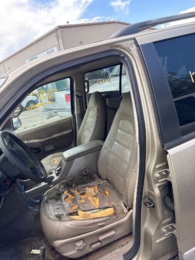 2002 Ford Explorer Location - Ford - Row 28 - Stock # H48675