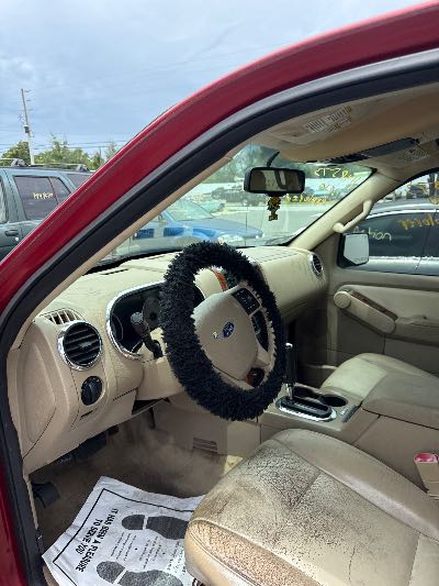 2010 Ford Explorer Location - Ford - Row 28 - Stock # H48573