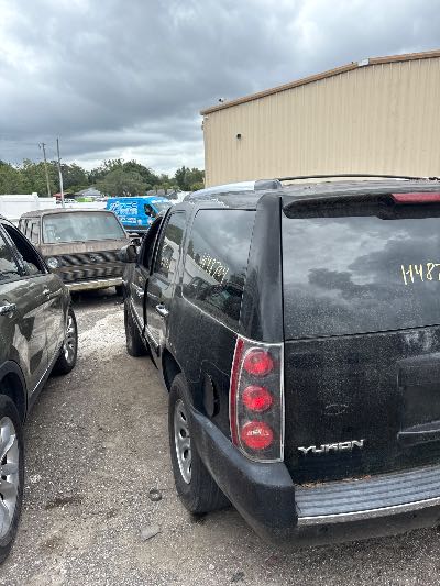 2007 GMC Yukon Location - Large Trucks & Vans - Row 16 - Stock # H48724
