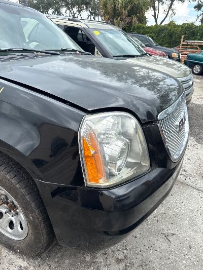 2007 GMC Yukon Location - Large Trucks & Vans - Row 16 - Stock # H48724