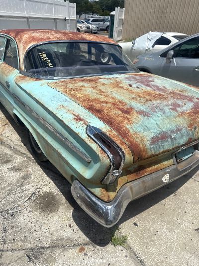 1962 CHRYSLER NEWPORT Location - Imports - Row 999 - Stock # H48144