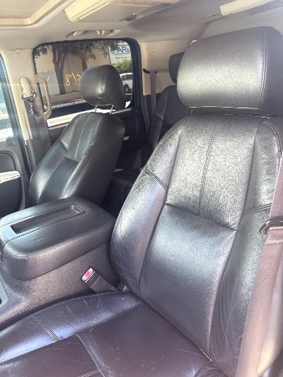 2014 Chevrolet Suburban 1500 Location - Large Trucks & Vans - Row 16 - Stock # H48618