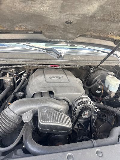 2014 Chevrolet Suburban 1500 Location - Large Trucks & Vans - Row 16 - Stock # H48618