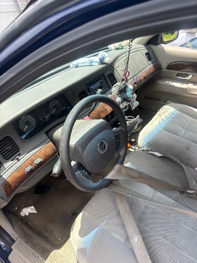 2006 Mercury Grand Marquis Location - Ford - Row 29 - Stock # H48537