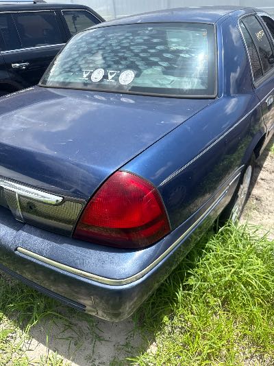 2006 Mercury Grand Marquis Location - Ford - Row 29 - Stock # H48537