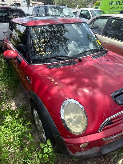 2004 Mini Cooper Location - Imports - Row 25 - Stock # H48611