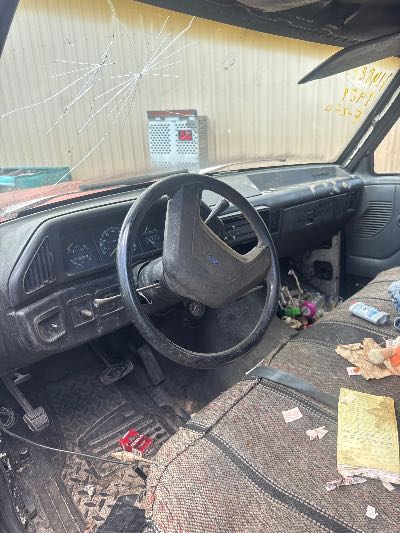 1989 Ford F-250 Location - Large Trucks & Vans - Row 20 - Stock # H48881