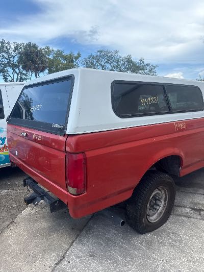 1989 Ford F-250 Location - Large Trucks & Vans - Row 20 - Stock # H48881