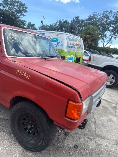 1989 Ford F-250 Location - Large Trucks & Vans - Row 20 - Stock # H48881