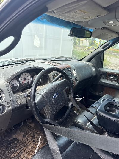 2004 Ford F-150 Location - Large Trucks & Vans - Row 21 - Stock # H48888