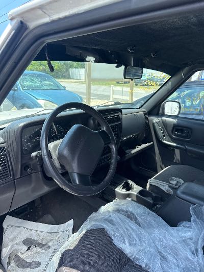 2000 Jeep Cherokee Location - Chrysler - Row 44 - Stock # H48893