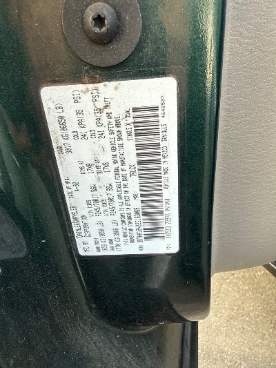 2002 DODGE RAM 1500 Location - Large Trucks & Vans - Row 22 - Stock # H48895