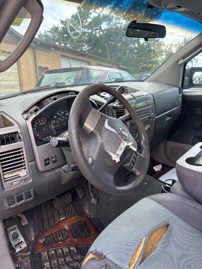 2004 Nissan Titan Location - Large Trucks & Vans - Row 25 - Stock # H48603