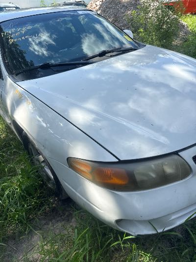 2004 Pontiac Bonneville Location - GM - Row 35 - Stock # H48770