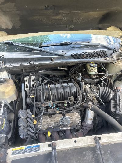 2004 Pontiac Bonneville Location - GM - Row 35 - Stock # H48770